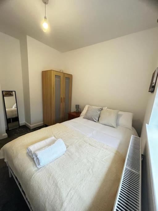 Lovely 5Br Home In Manchester. Close To The City Buitenkant foto