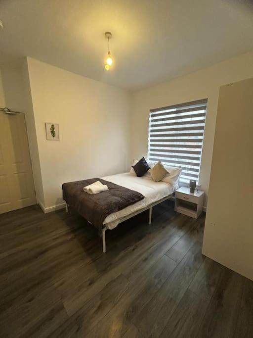 Lovely 5Br Home In Manchester. Close To The City Buitenkant foto