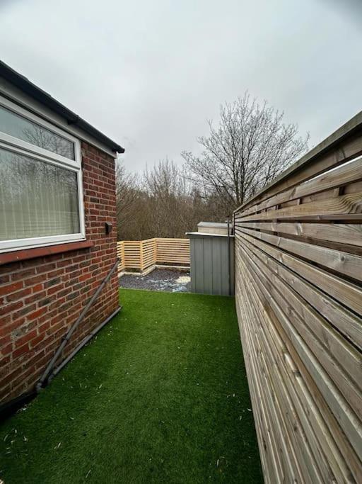 Lovely 5Br Home In Manchester. Close To The City Buitenkant foto